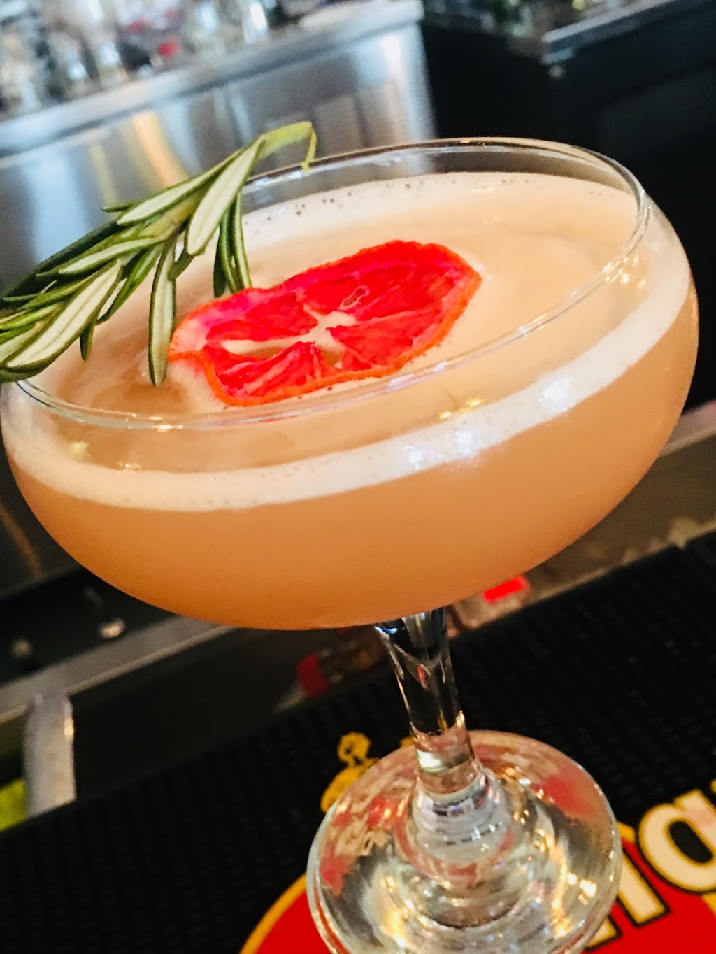 La Ferronnerie | 1001 Rue Berlier, Laval, QC H7L 3Z1, Canada | Phone: (450) 662-0008