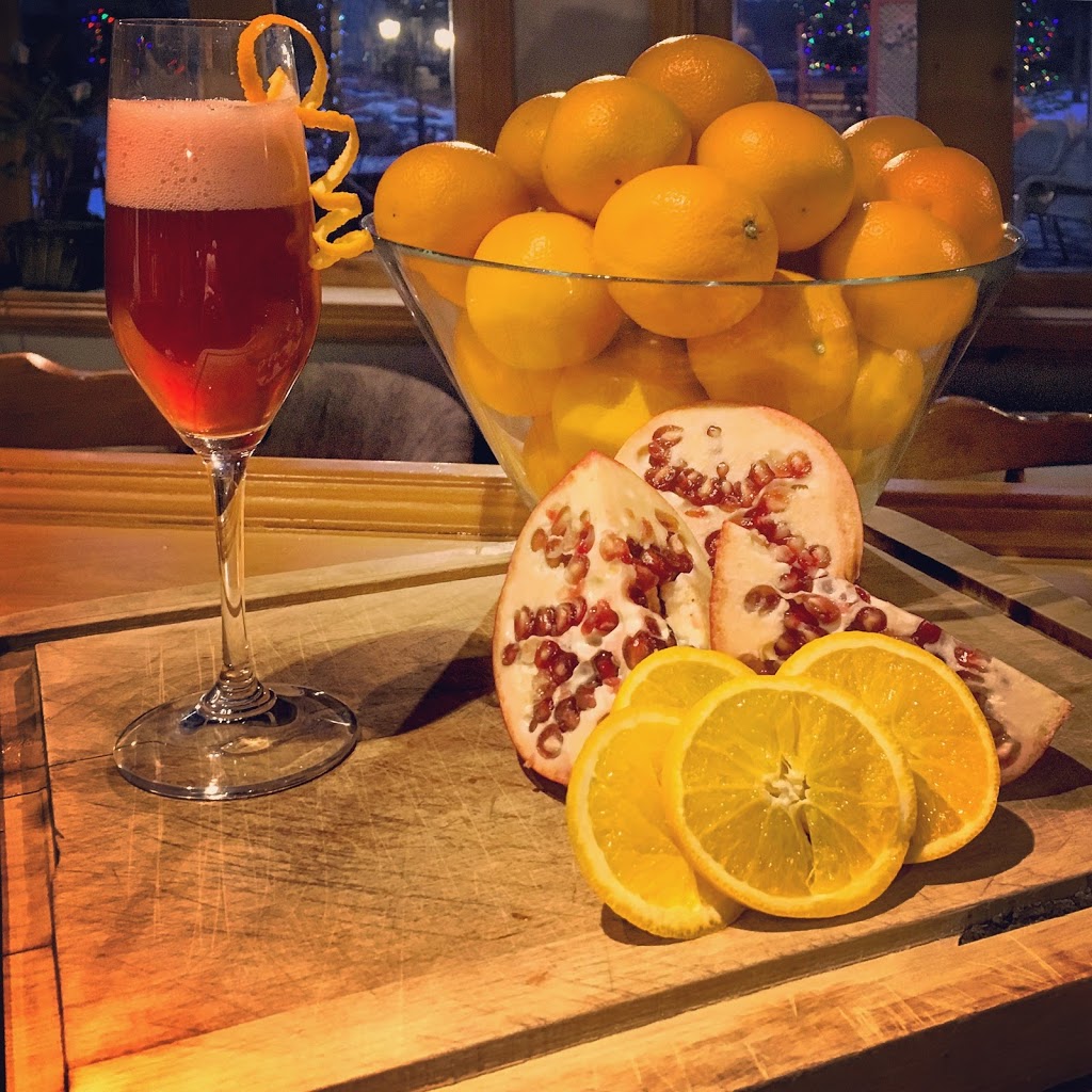 Restaurant Le Madrigal Bromont | 46 Boulevard de Bromont, Bromont, QC J2L 2K3, Canada | Phone: (450) 534-3588