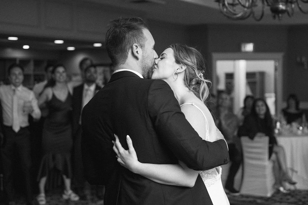 Chelsey Cunningham Photography | 264 Elizabeth St, Oshawa, ON L1J 5S4, Canada | Phone: (905) 706-1753