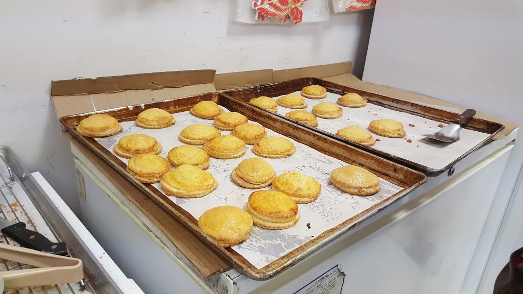 Fong Thanh Bakery | 4710 17 Ave SE #1, Calgary, AB T2A 0R1, Canada | Phone: (403) 272-6687