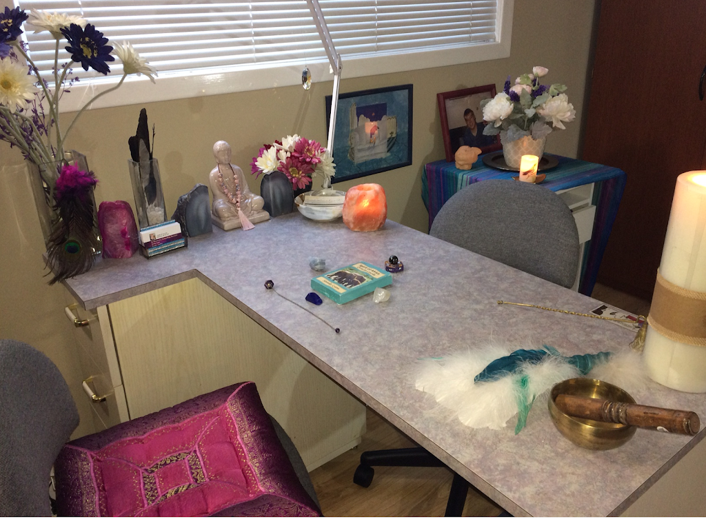 Sandy Lyon Psychic | 10528 35 Ave NW, Edmonton, AB T6J 2L9, Canada | Phone: (780) 340-2627