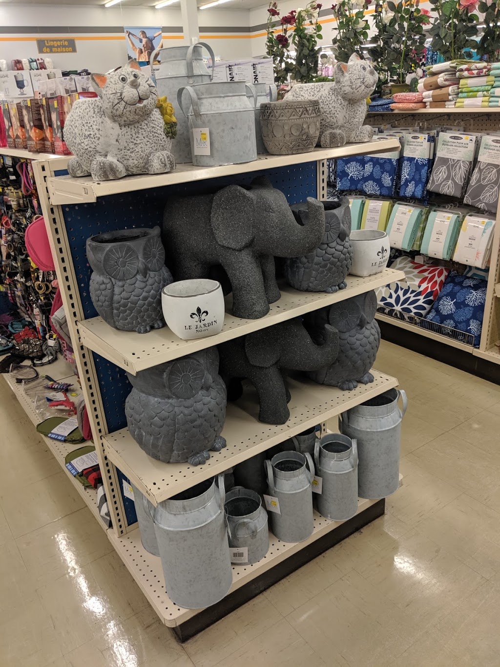 Magasin Korvette - Saint-Joseph-de-Beauce | Carrefour Saint-Joseph, 1021 Avenue du Palais, Saint-Joseph-de-Beauce, QC G0S 2V0, Canada | Phone: (418) 397-4250