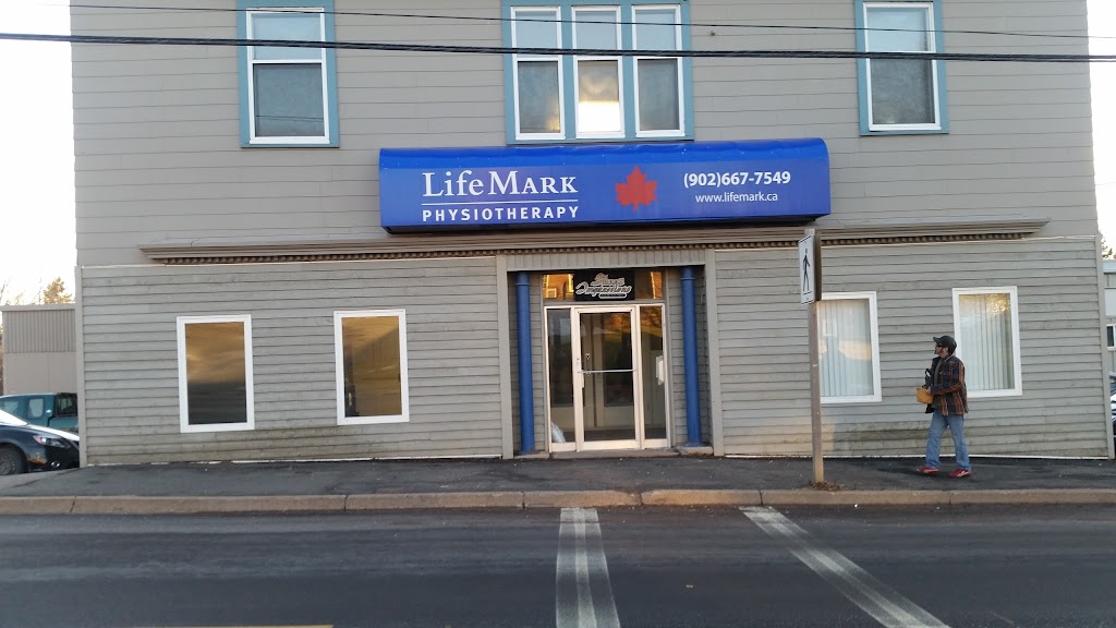 Shear Impressions | 111 Victoria St E, Amherst, NS B4H 1X9, Canada | Phone: (902) 667-7760