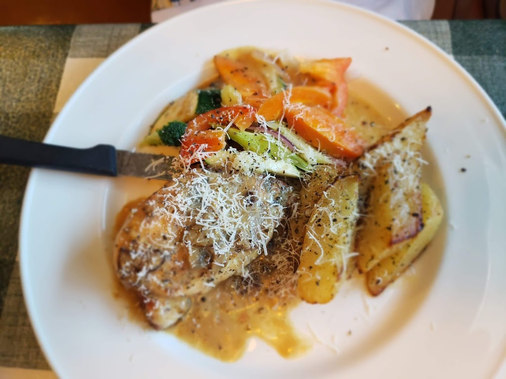 Barrel Restaurant | 131 Queensway West, Simcoe, ON N3Y 2M8, Canada | Phone: (519) 426-0068