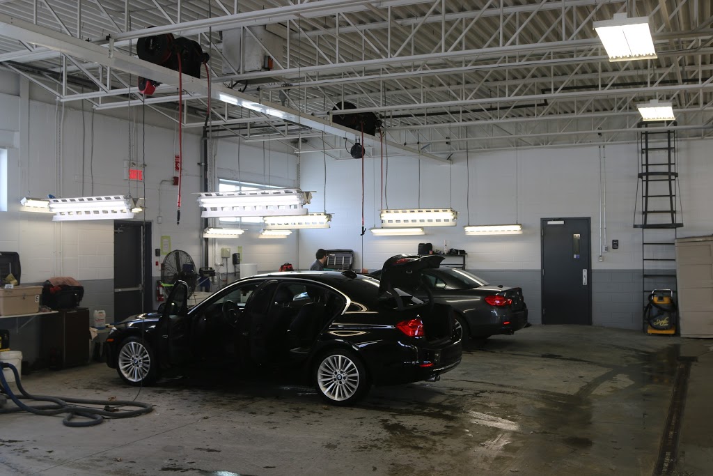 Park Avenue - BMW Certifié | 9000 Boulevard Taschereau, Brossard, QC J4X 1C2, Canada | Phone: (450) 445-4555