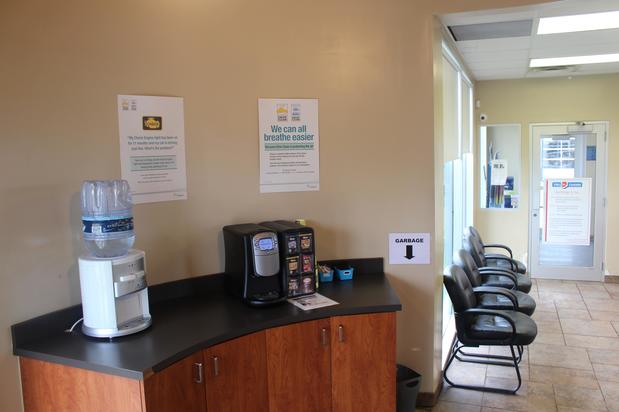 Pro Oil Change | 220 Centennial Rd, Orangeville, ON L9W 5K2, Canada | Phone: (519) 942-4776