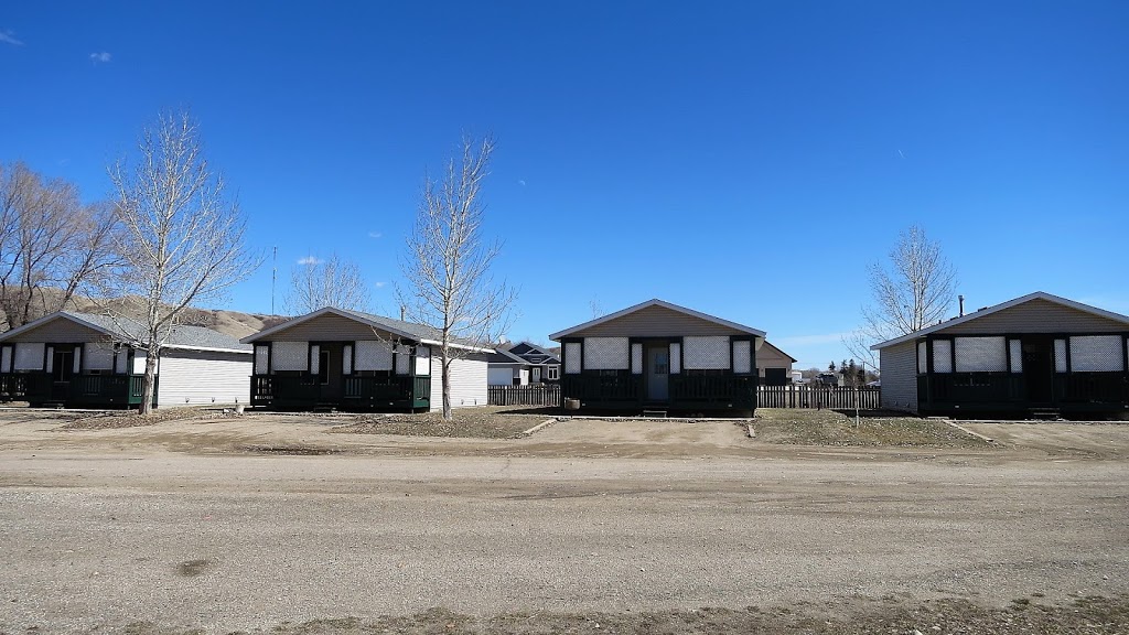 Valley Cabin Rentals | Inside Fort Campground 1, Willow Ave, Fort QuAppelle, SK S0G 1S0, Canada | Phone: (306) 332-4866