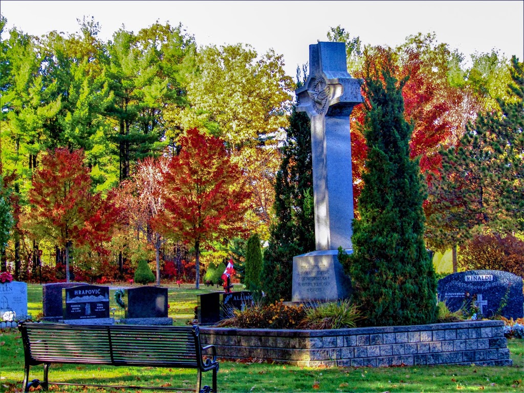 St Marys Catholic Cemetery | 208 Sunnidale Road, Barrie, ON L4M 5R4, Canada | Phone: (705) 726-3931