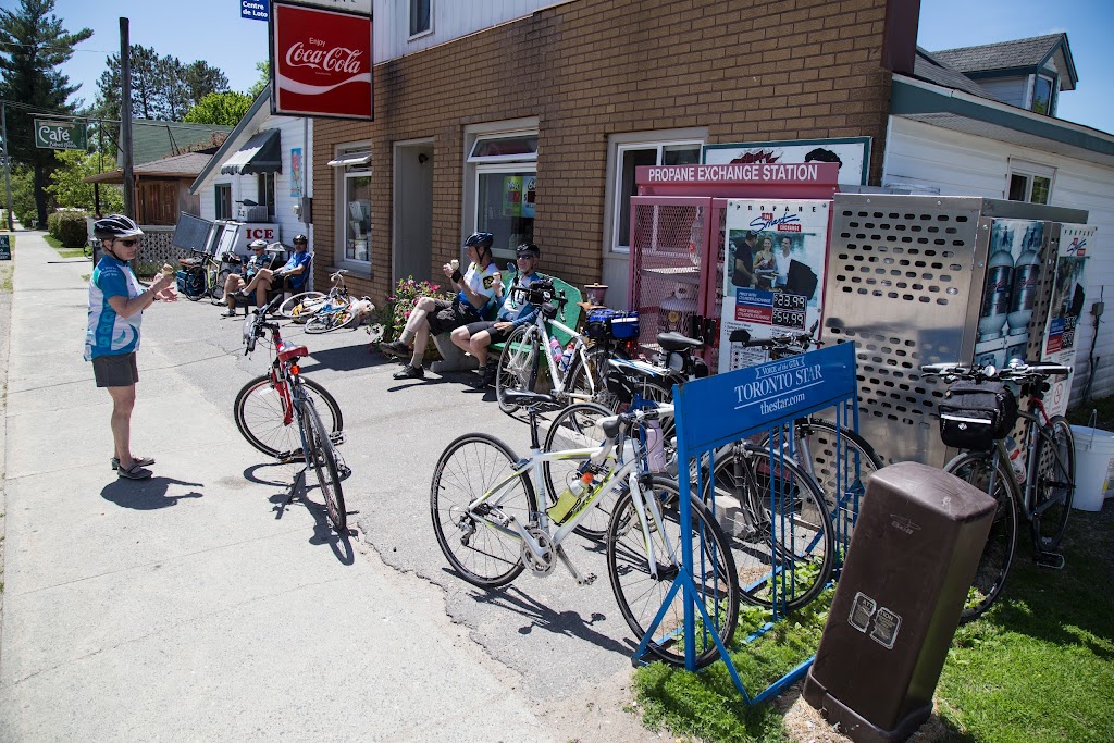 Poiriers Confectionery & Pizza | 355 Imperial St S, Massey, ON P0P 1P0, Canada | Phone: (705) 865-2740