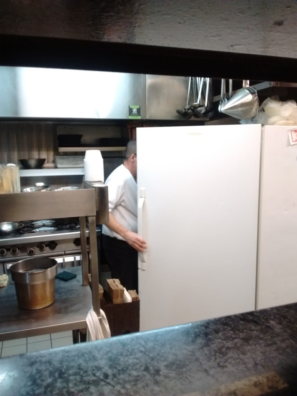 Restaurant Le Riverin | 276 Boulevard Ste Madeleine, Trois-Rivières, QC G8T 3L9, Canada | Phone: (819) 378-7900