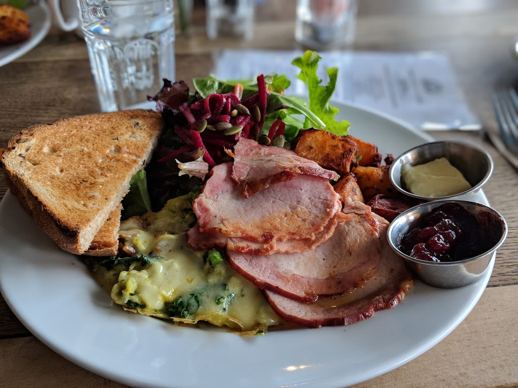 Aphrodites Organic Cafe | 3605 W 4th Ave, Vancouver, BC V6R 1P2, Canada | Phone: (604) 733-8308