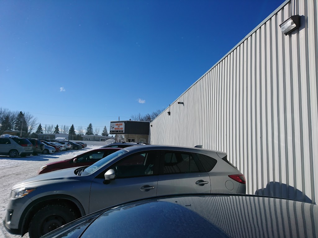 Salon de Quilles Rive-Sud | 3388 Chemin de Chambly, Longueuil, QC J4L 1N8, Canada | Phone: (450) 677-0776