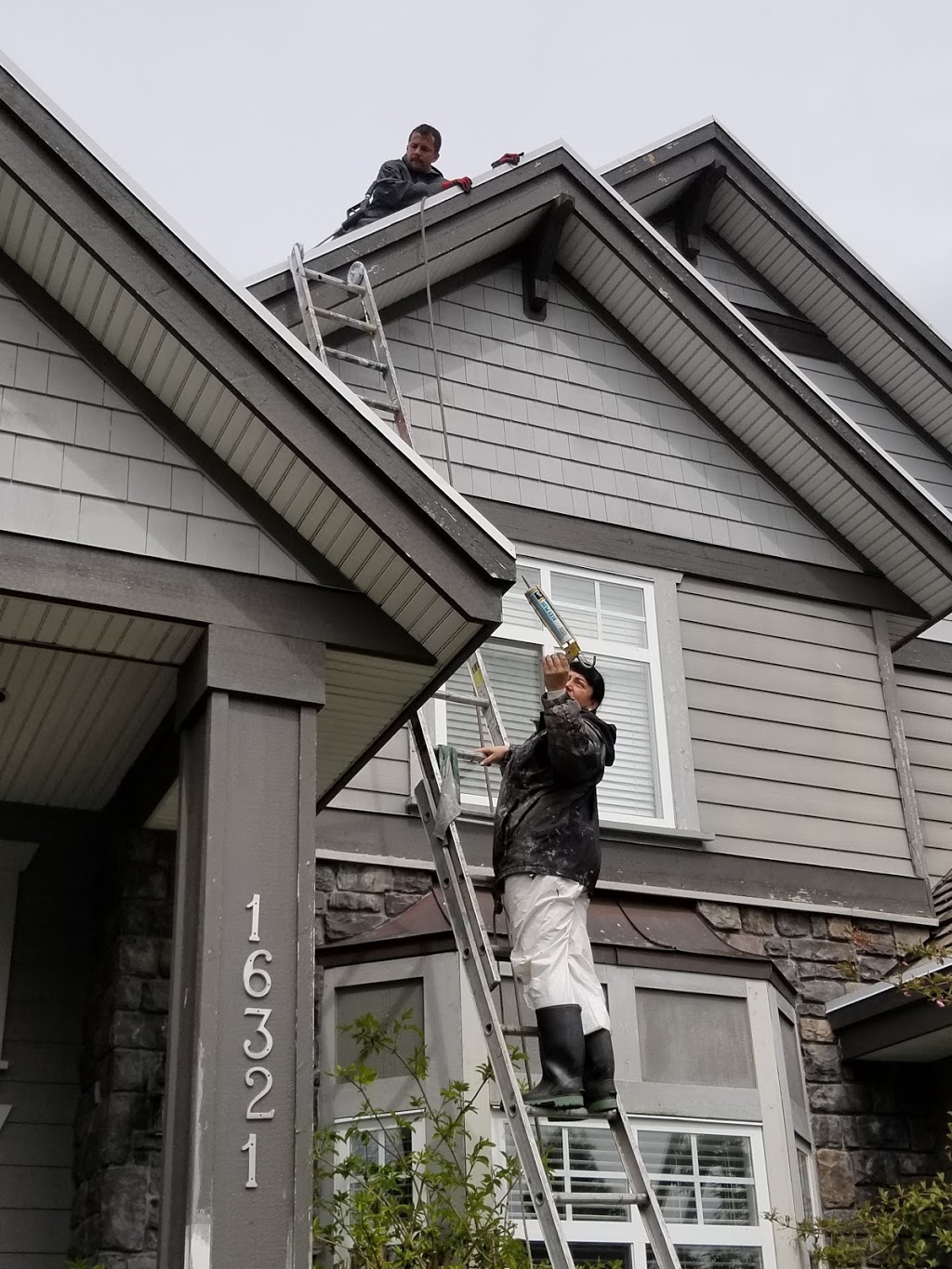 Carmonas painting | 10314 128 St, Surrey, BC V3T 2Z4, Canada | Phone: (778) 858-3091