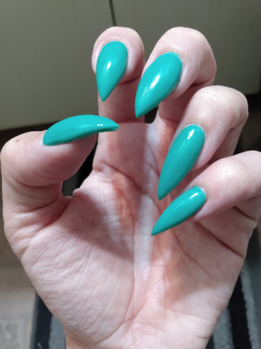 Majestic Nails | 6689 Lundys Ln, Niagara Falls, ON L2G 1V4, Canada | Phone: (905) 353-1864