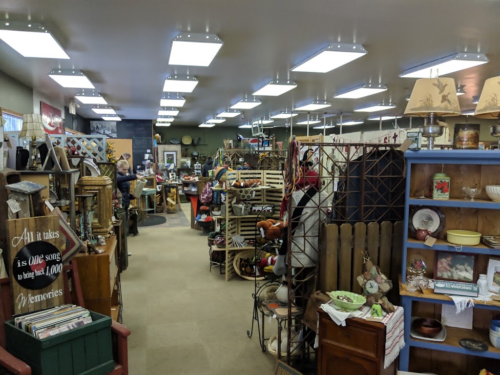 Market Junction & the Railway Cafe | 213 Railway Ave E, Cremona, AB T0M 0R0, Canada | Phone: (403) 604-7031