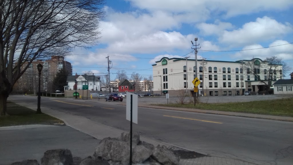 DoubleTree by Hilton Hotel Niagara Falls New York | 401 Buffalo Ave, Niagara Falls, NY 14303, USA | Phone: (716) 524-3333
