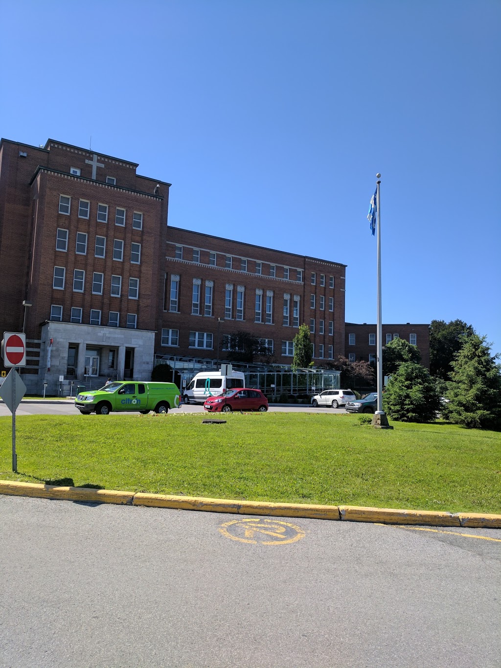 Hospital In Mental Health Rivière-Des-Prairies - 7070 Boulevard Perras ...