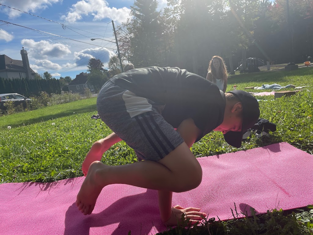 Yoga Nature Cours Plein Air | 1095 Rue du Geai-Bleu, Saint-Jérôme, QC J5L 1E5, Canada | Phone: (514) 258-8413