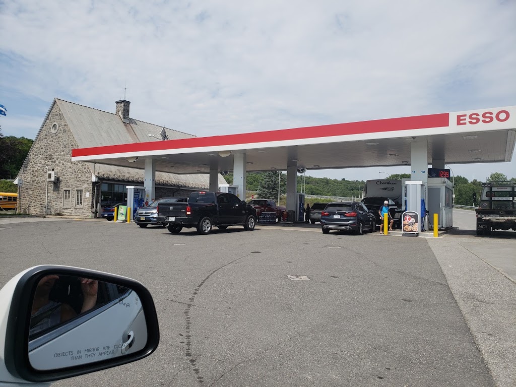 Esso | 1050 Autoroute des Laurentides, Prévost, QC J5L 2S4, Canada | Phone: (450) 224-2951
