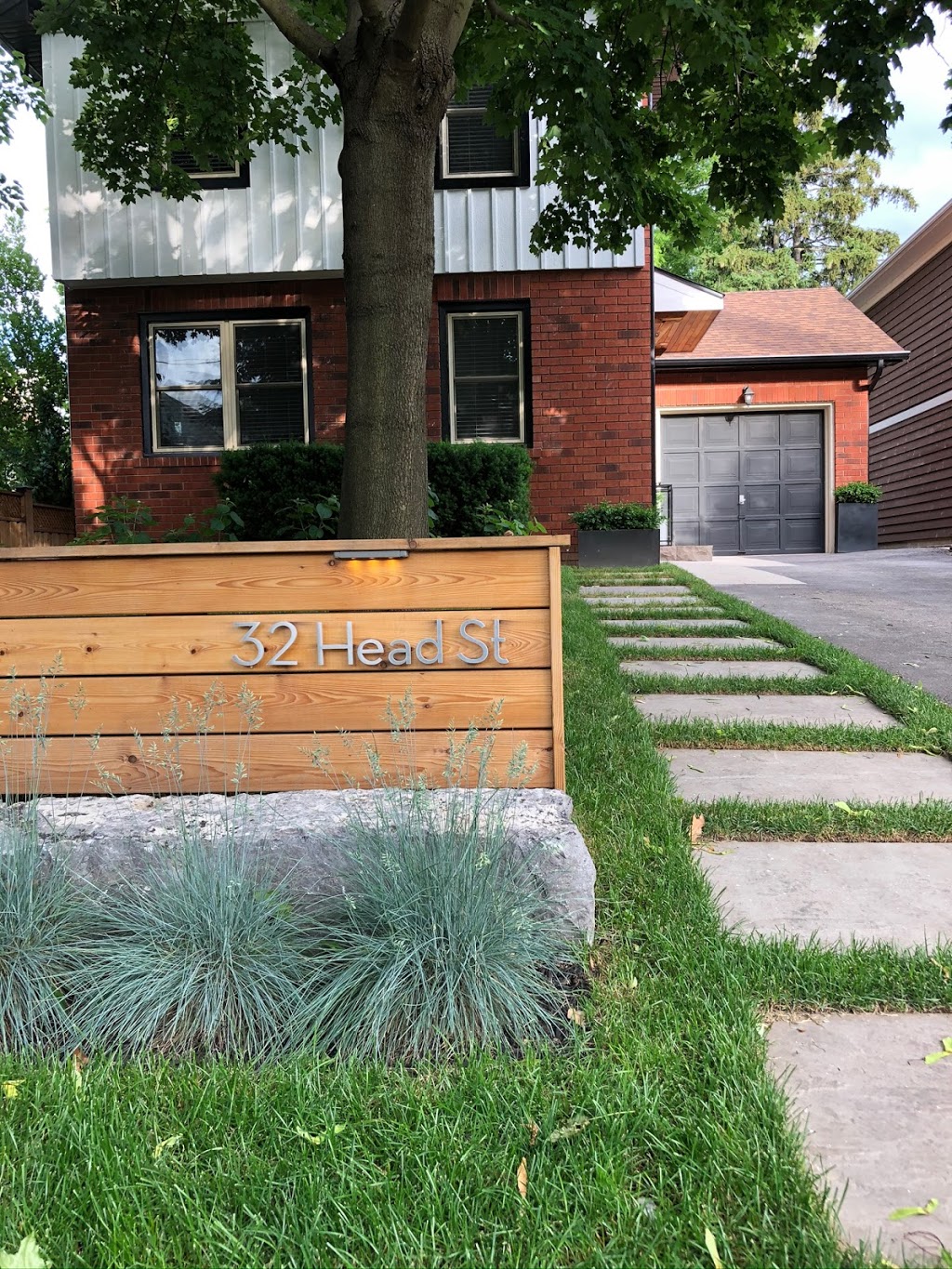 Northern Oak Landscapes | 455 Hazelhurst Rd, Mississauga, ON L5J 2Z7, Canada | Phone: (905) 510-5467
