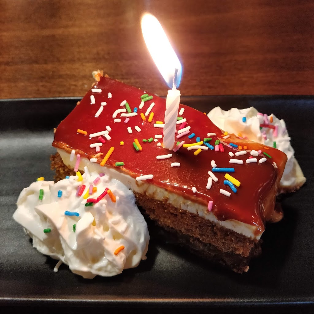 MR MIKES SteakhouseCasual | 12650 Symons Valley Rd NW, Calgary, AB T3P 0A3, Canada | Phone: (587) 619-2359