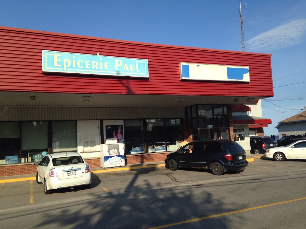 Épicerie Paul - Boni-soir | 1748 Rue Ouiatchouan, Mashteuiatsh, QC G0W 2H0, Canada | Phone: (418) 275-1084