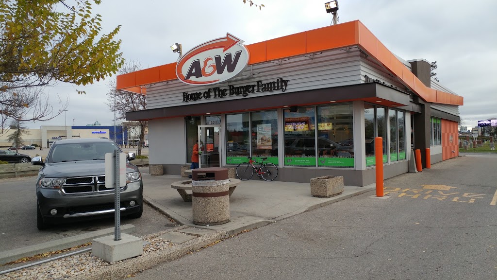 A&W Canada | 1520 Portage Ave, Winnipeg, MB R3G 0W8, Canada | Phone: (204) 774-3275