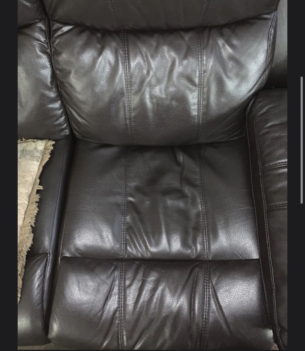 Paramount Furniture ltd. | 3711 Keele St, North York, ON M3J 1N1, Canada | Phone: (416) 398-3339