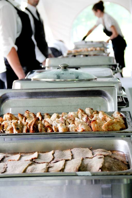 Landstra Catering | 378 Beattie St, Strathroy, ON N7G 2X6, Canada | Phone: (519) 245-3920