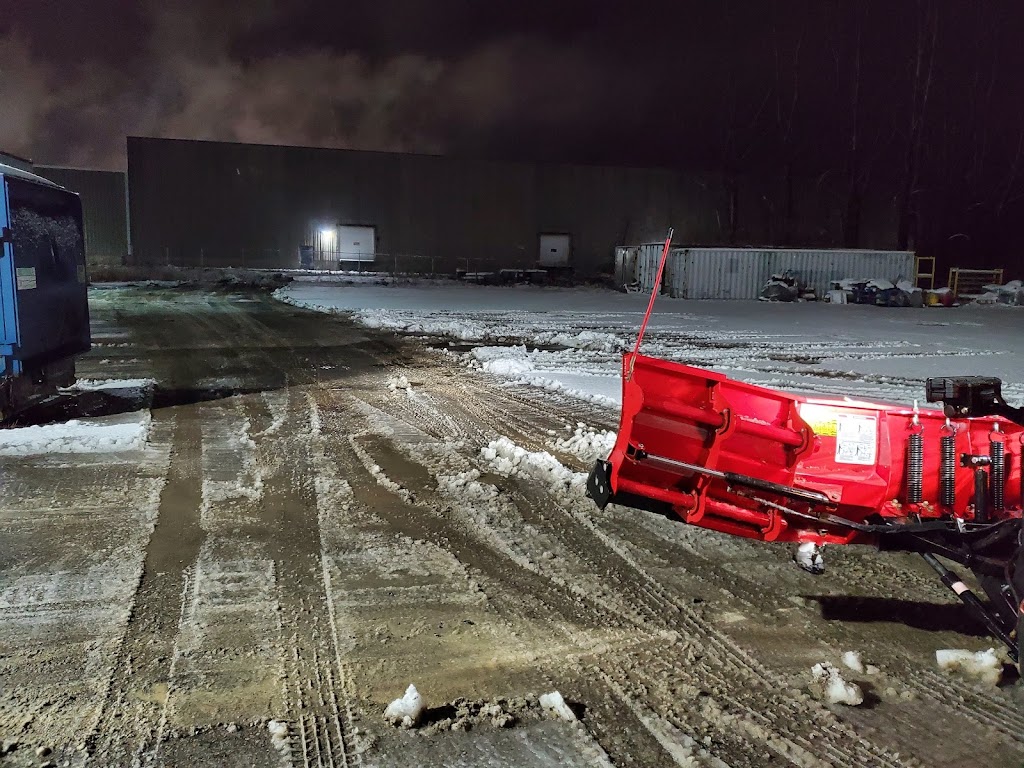 Castillo landscaping | Wharncliffe Rd S, London, ON N6J 2N4, Canada | Phone: (226) 973-8597