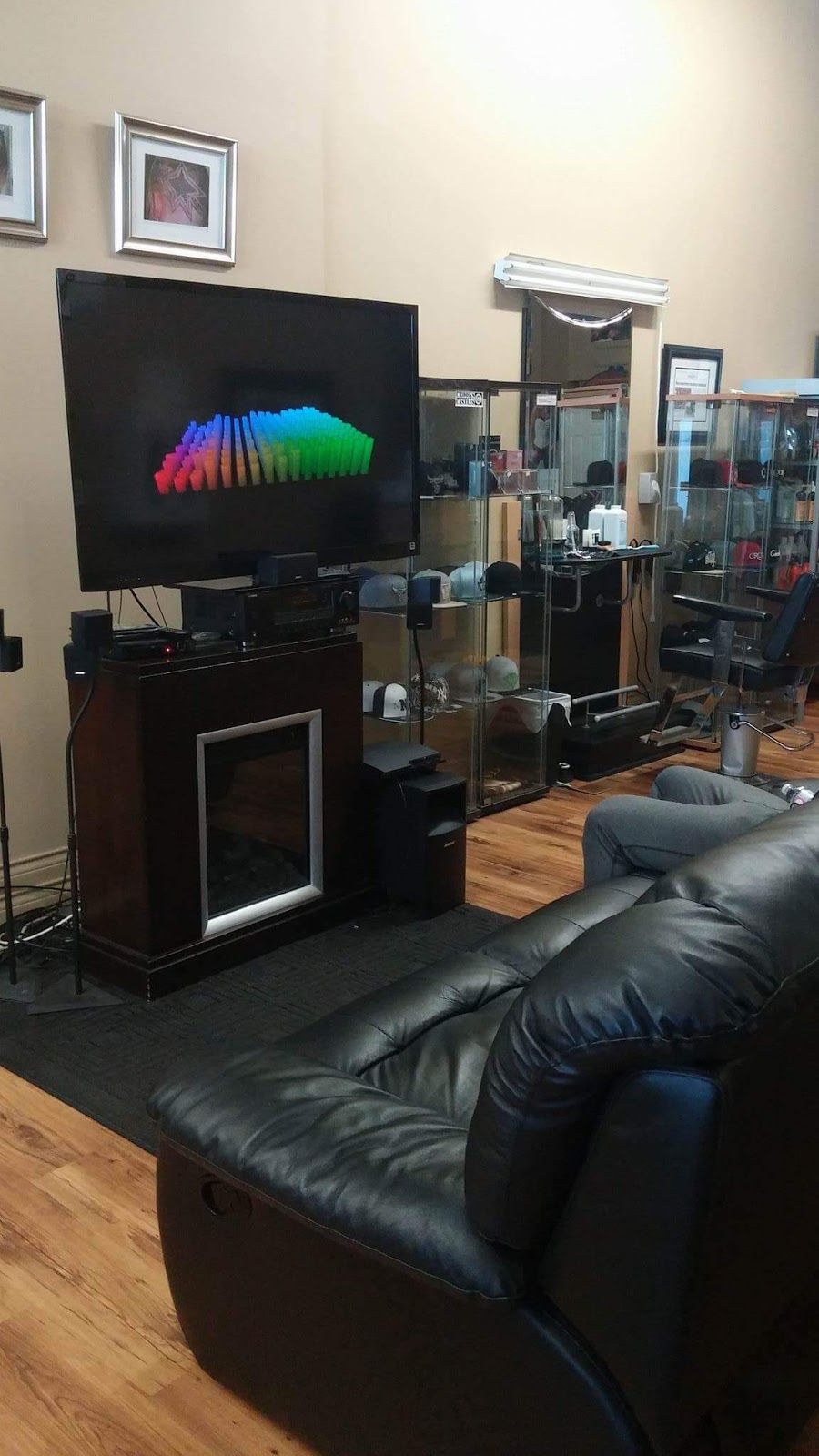 Wright Cut Haircutters | 78 Colborne St E, Brantford, ON N3T 2G5, Canada | Phone: (519) 751-0702
