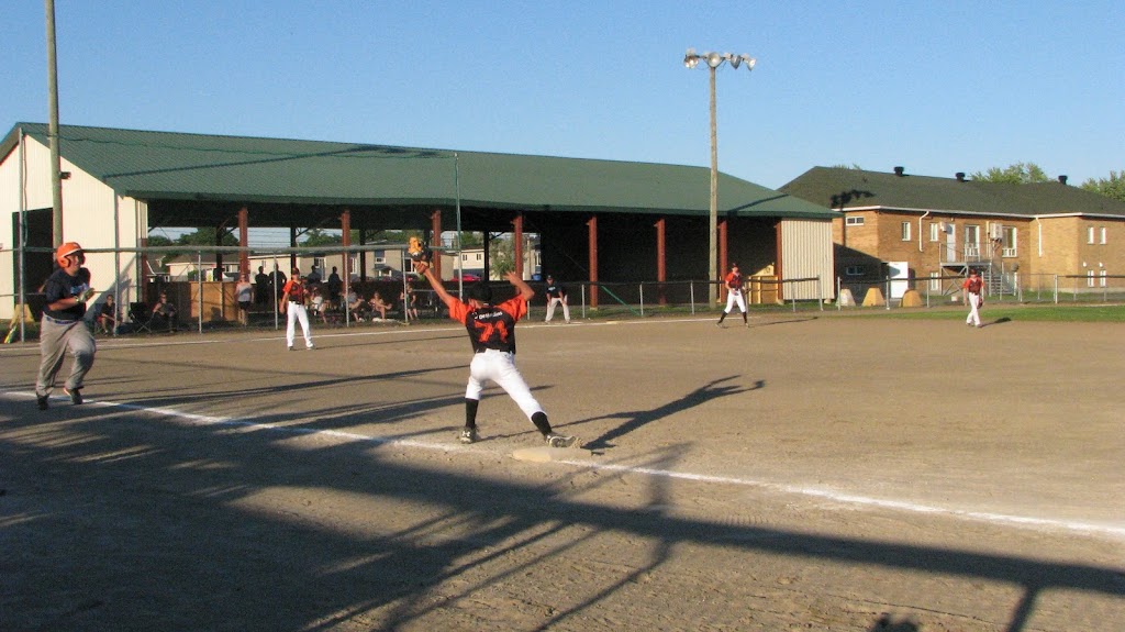 Centre Sportif G.H Vermette | 1068 Av. Bergeron, Saint-Agapit, QC G0S 1Z0, Canada | Phone: (418) 888-4053