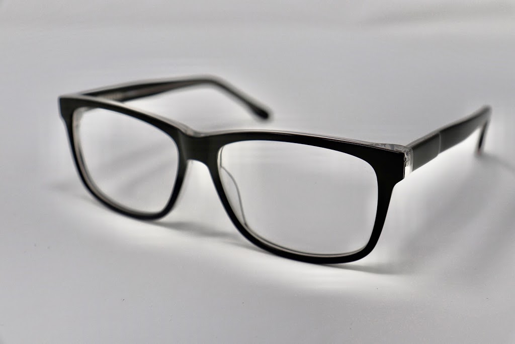 Kniaziew Optometry | 166 Oak St W, Leamington, ON N8H 2B6, Canada | Phone: (519) 322-4488