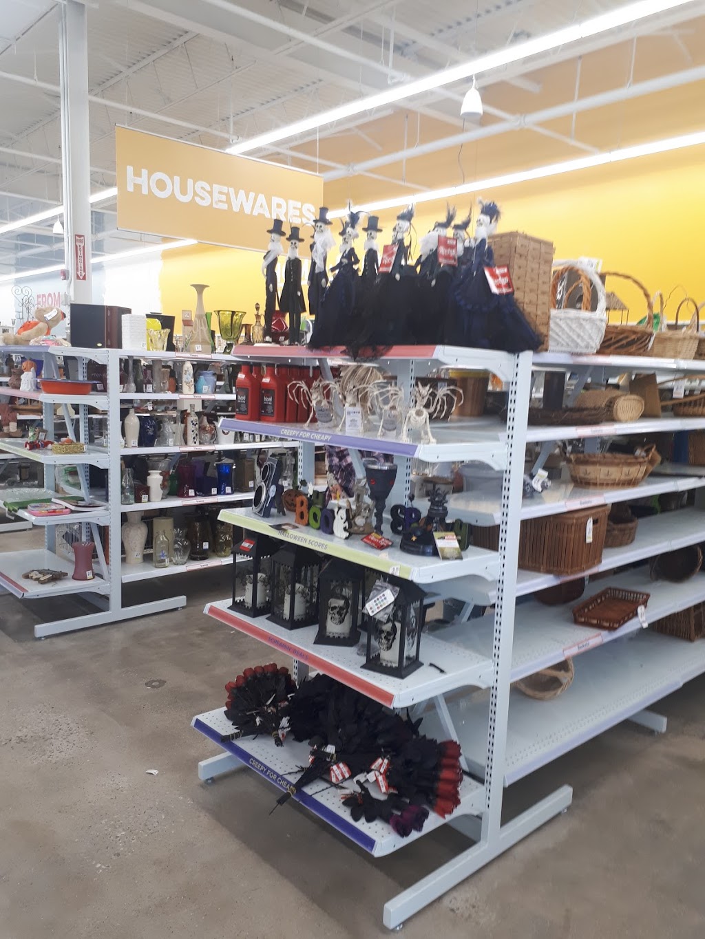 Value Village | 530 Oxford St W, London, ON N6H 1T5, Canada | Phone: (226) 777-6850