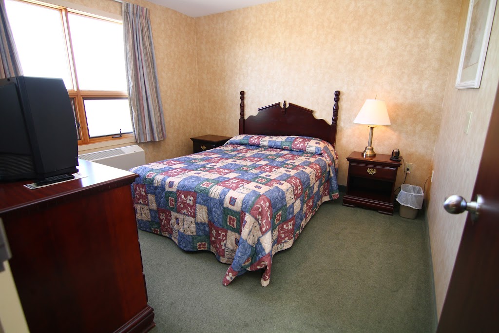 Pilgrim Inn | 310 College Dr, Caronport, SK S0H 0S0, Canada | Phone: (306) 756-5002