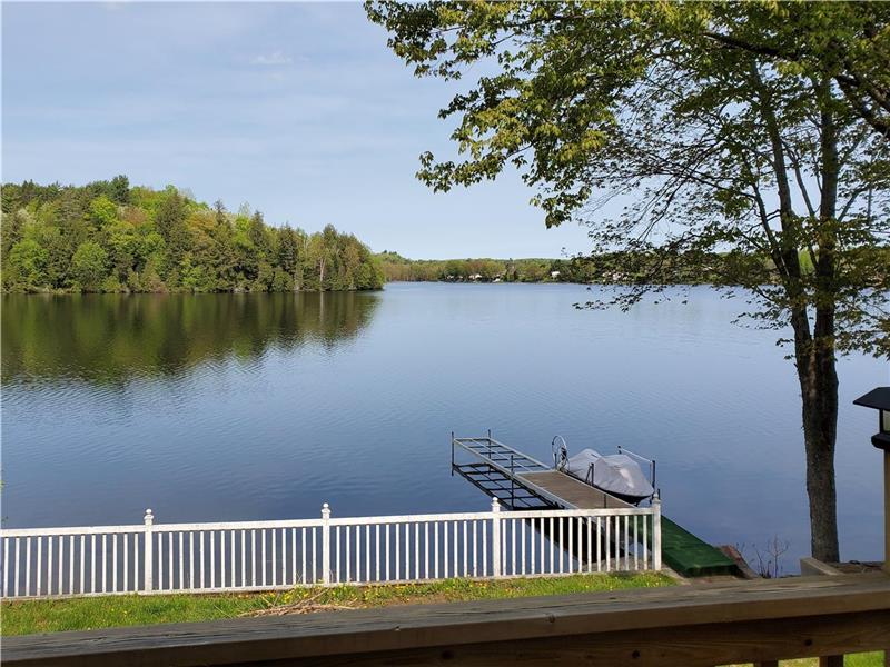 Chalet Au Petit Bonheur | 1259 Chem. Servant, Papineau, QC J0V 1W0, Canada | Phone: (819) 431-4518