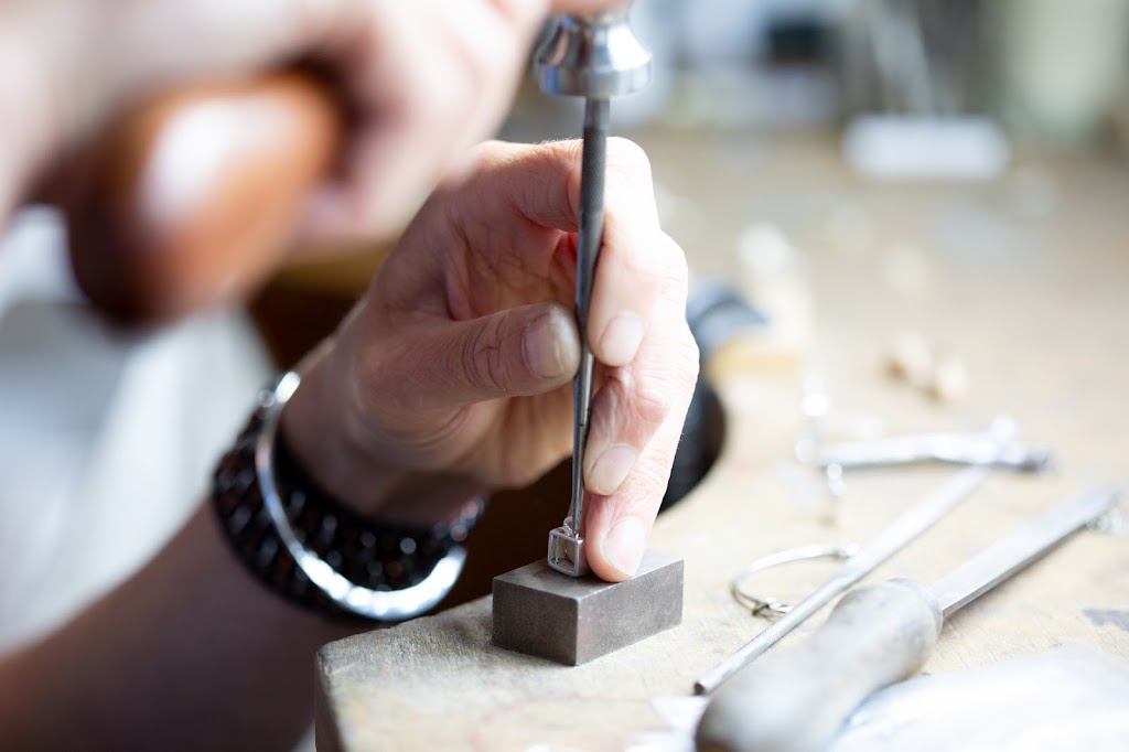 Caroline Miller Design - Bespoke Jewellery | 2 Ave, Squamish, BC V8B 0B3, Canada | Phone: (604) 848-4500