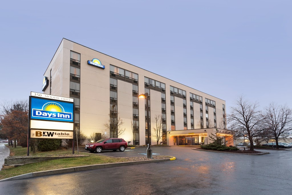Days Inn by Wyndham Ottawa West | 350 Moodie Dr, Nepean, ON K2H 8G3, Canada | Phone: (613) 726-1717