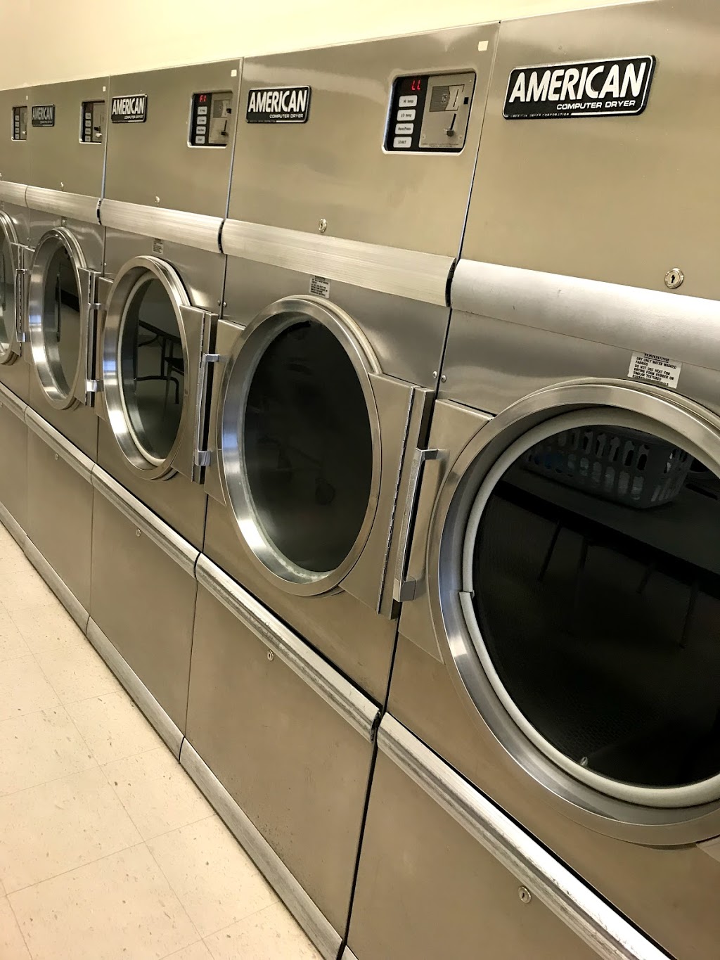 Thorold Laundromat | 9 Pine St N, Thorold, ON L2V 3Z9, Canada