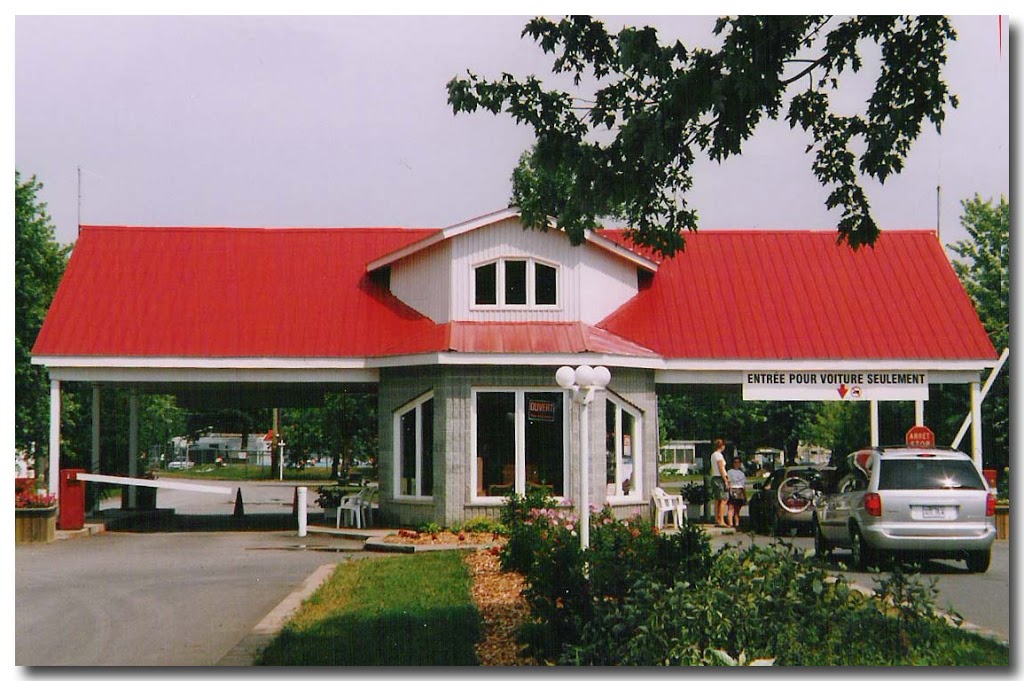Camping Les Cèdres | 658 QC-219, Saint-Jean-sur-Richelieu, QC J2Y 1C4, Canada | Phone: (450) 346-9276