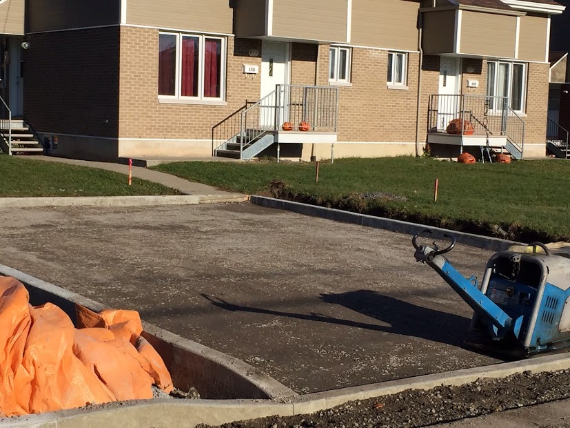 Excavation LG Quebec - Location Coffrage & Vente de Béton | 3010 Rue Ratté, Saint-Augustin-de-Desmaures, QC G3A 2M3, Canada | Phone: (418) 264-2046