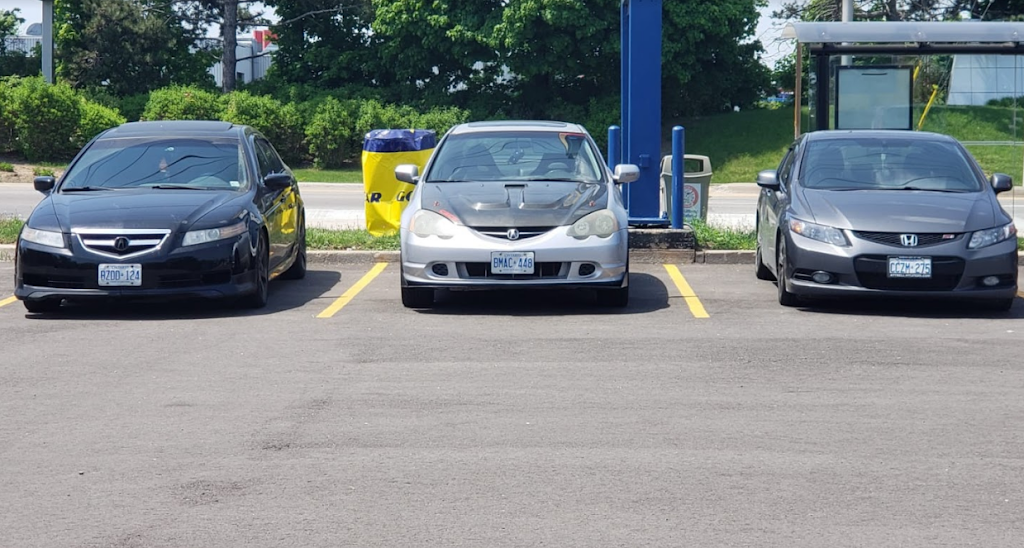 Mr. Lube | 2346 Dundas St W, Mississauga, ON L5K 1R7, Canada | Phone: (905) 822-2425