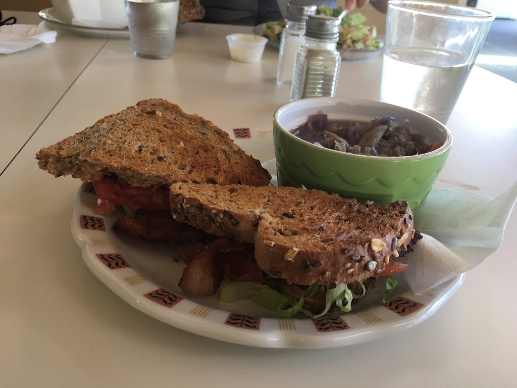 Mary Mary Café | Marble Bay Rd, Van Anda, BC V0N 3K0, Canada | Phone: (604) 486-7080