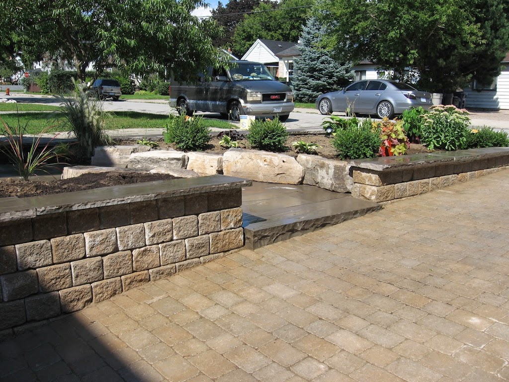 Traditional Landscapers Landscaping | 44 Gabrielle Crescent, Whitby, ON L1R 3M5, Canada | Phone: (289) 830-1562