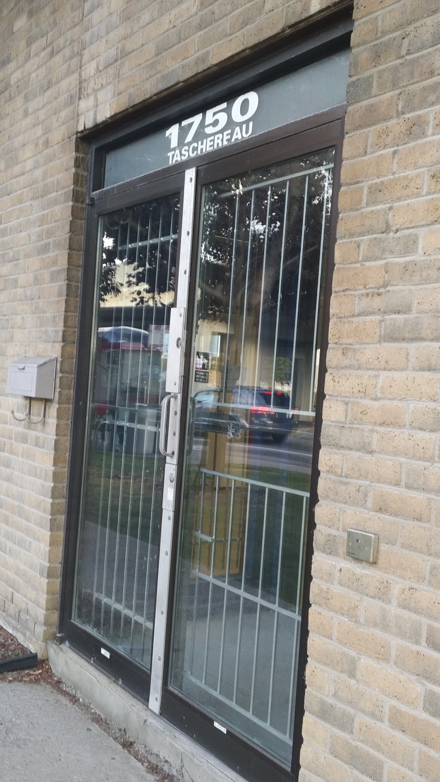 MC Électrique Inc | 1750 Boulevard Taschereau, LeMoyne, QC J4P 3M9, Canada | Phone: (450) 923-3334