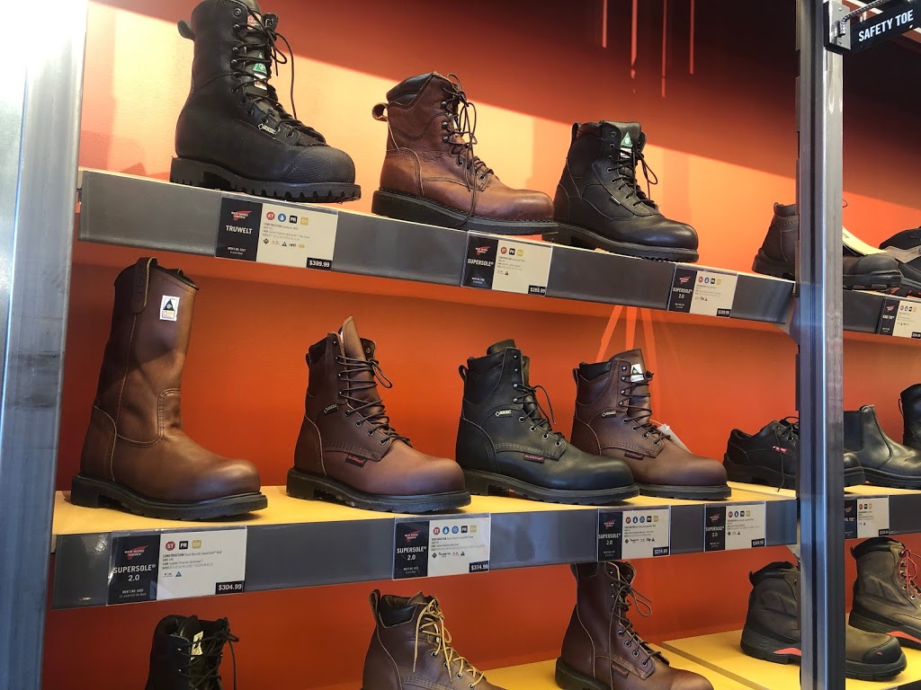 Red Wing Shoe Store | 3-425 Victoria Ave E, Regina, SK S4N 0N8, Canada | Phone: (306) 525-8554