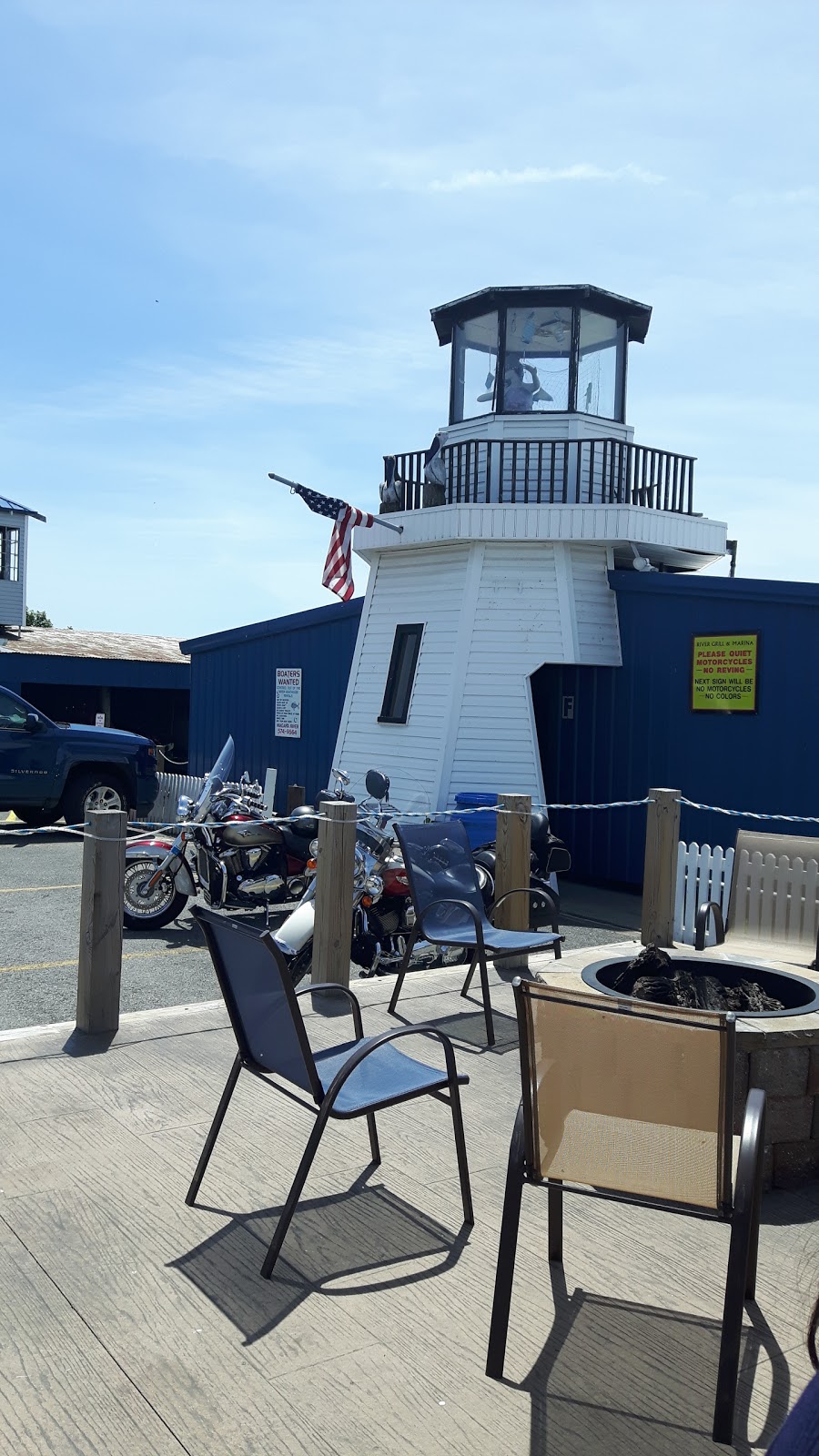 River Grill | 70 Aqua Ln, Tonawanda, NY 14150, USA | Phone: (716) 873-2553