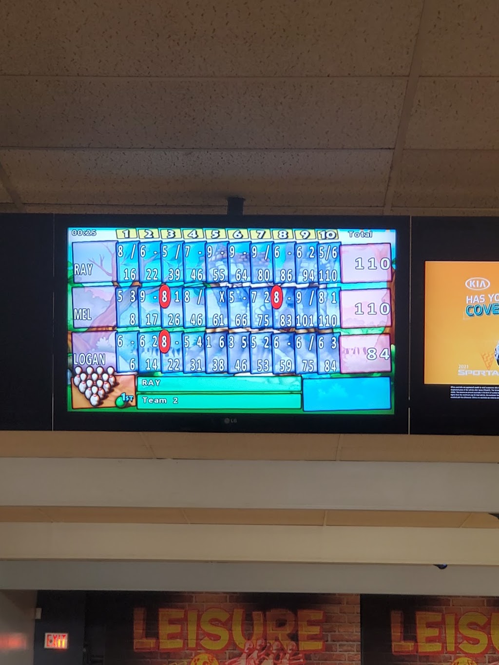 Leisure Bowling Lanes Ltd | 728 Champlain Ave, Oshawa, ON L1J 6W8, Canada | Phone: (905) 579-4411