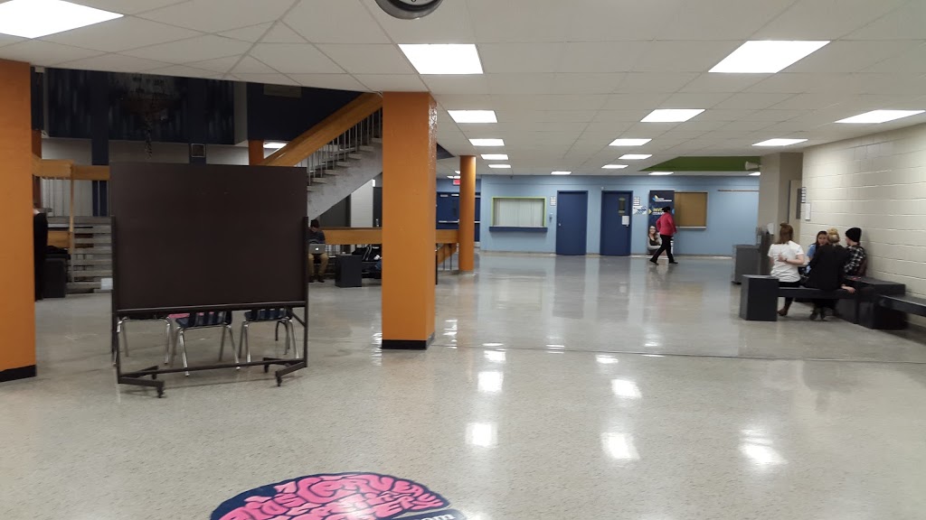 Collège Shawinigan | 2263 Avenue du Collège, Shawinigan, QC G9N 6V8, Canada | Phone: (819) 539-6401