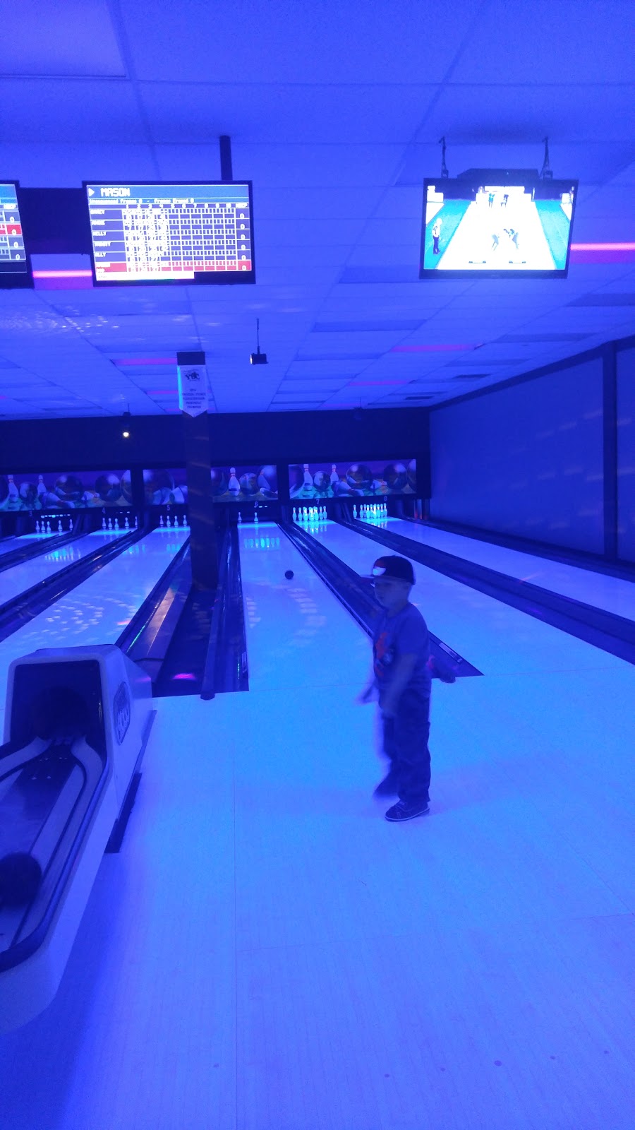 Fort Lanes Bowling and Virtual Golf Centre | 9936 102 Street, Fort Saskatchewan, AB T8L 2C3, Canada | Phone: (780) 992-9206